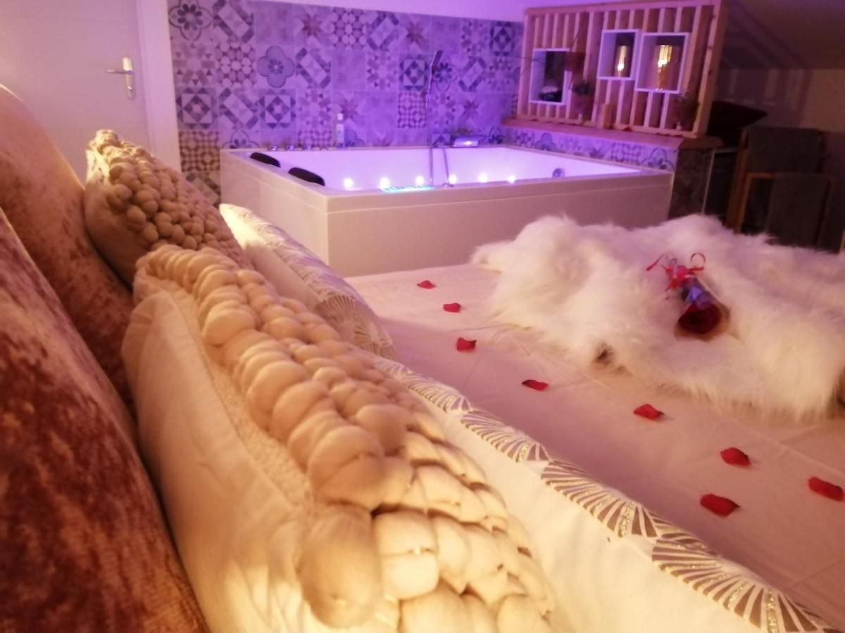 Escapadeveyloise-nuit Romantique-spa-cine-champagne