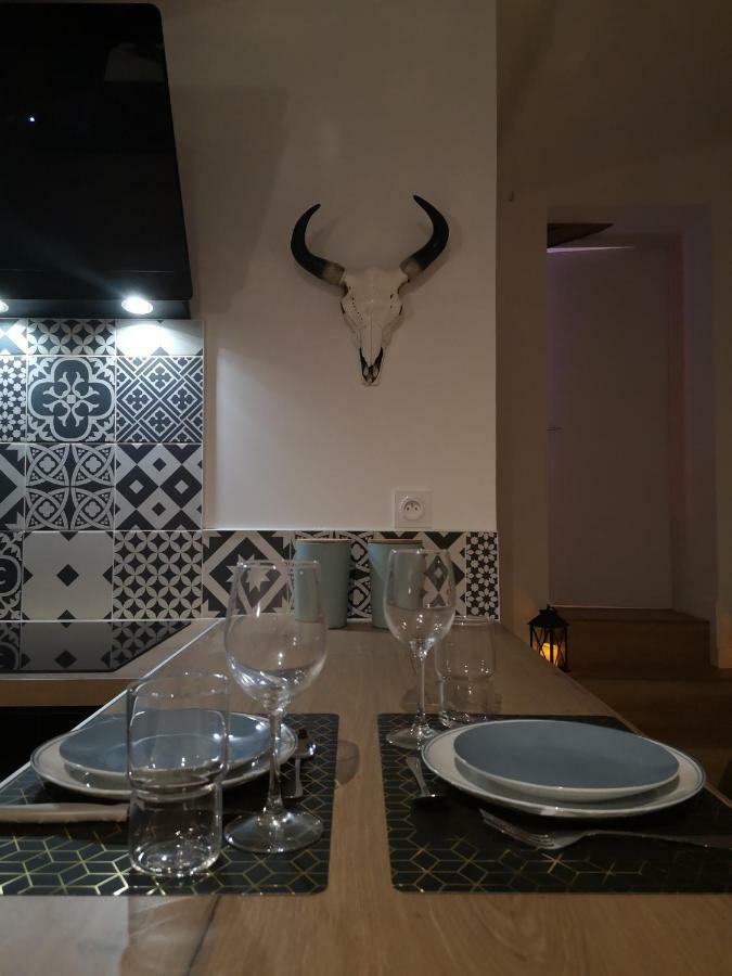 Apartment Escapadeveyloise-nuit Romantique-spa-cine-champagne Pont-de-Veyle